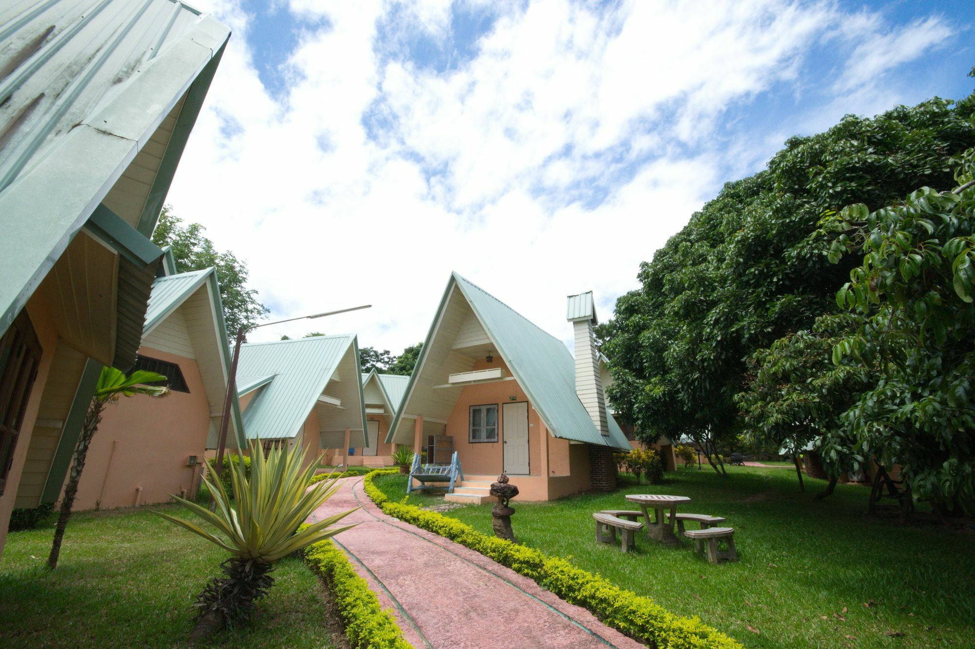 Touch Star Resort - Doi Inthanon Chom Thong Exteriér fotografie